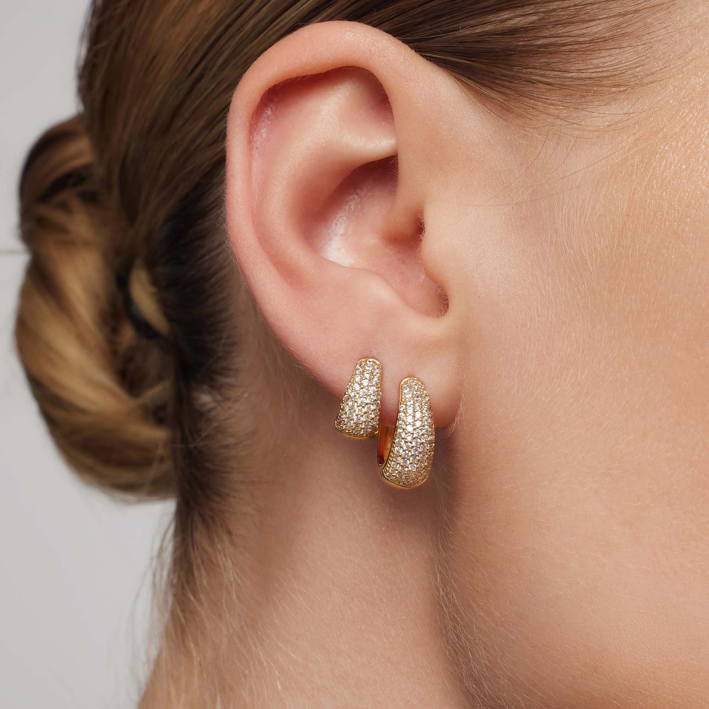 Rosa oorbellen | 18k Goud