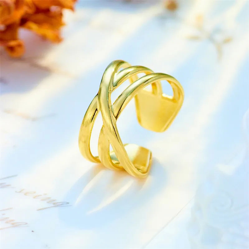 Nora Ring | 18K Goud