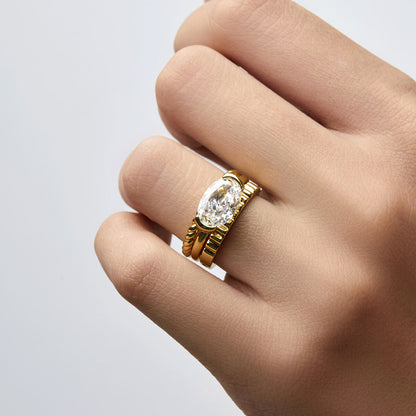 Elysé Ring – 14K Goud