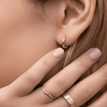 TALIA S925 HUGGIE OORBELLEN
