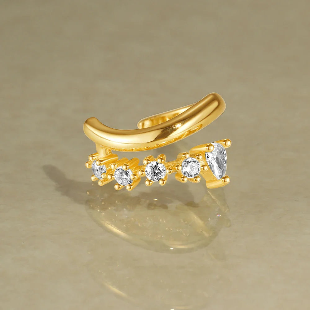 NYLA DUBBELLAAGSE EAR CUFF